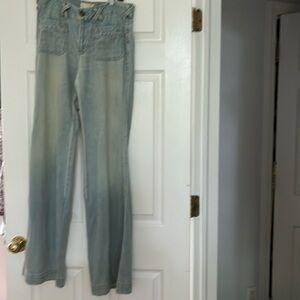 Great pair of trash wash jeans